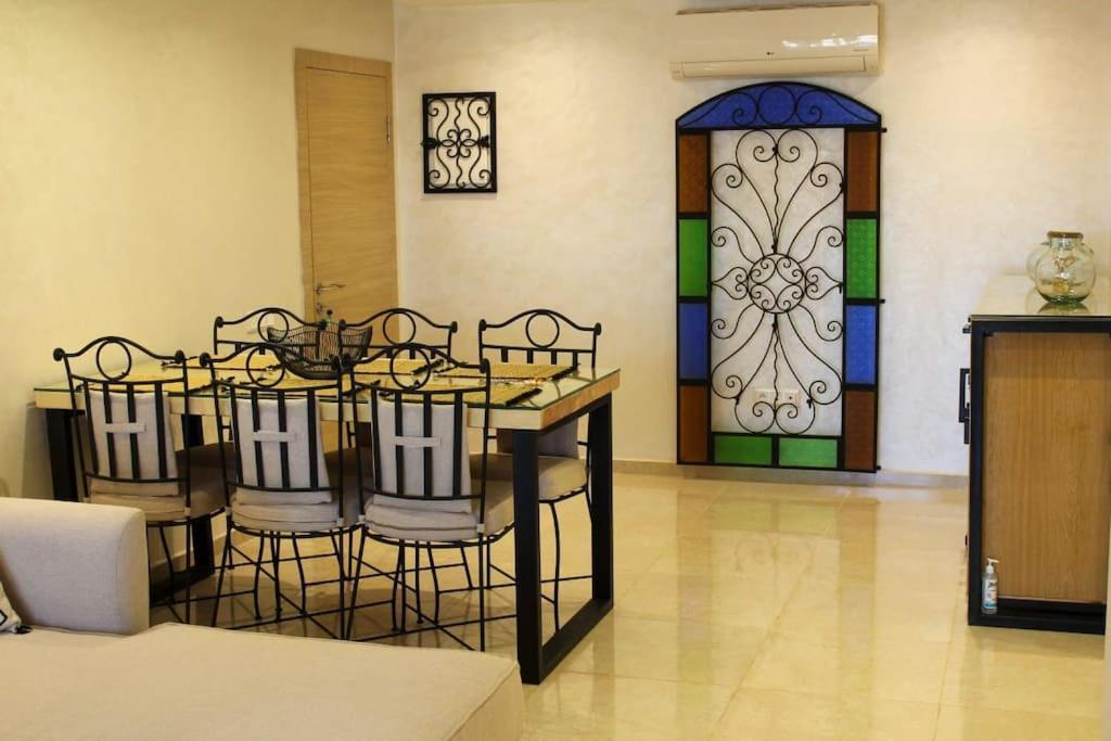 Spacieux Appart Tout Confort Avec Piscine Et Jardin Appartement Marrakesh