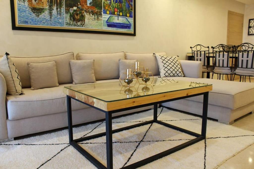 Appartement Spacieux Appart Tout Confort Avec Piscine Et Jardin *