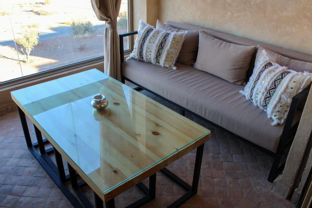 Spacieux Appart Tout Confort Avec Piscine Et Jardin Appartement Marrakesh